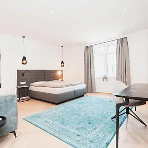 Center-apartment - Im Stadtzentrum In Perfekter Lage&balkon , Innsbruck Österreich