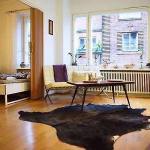  Apartment Ateljee